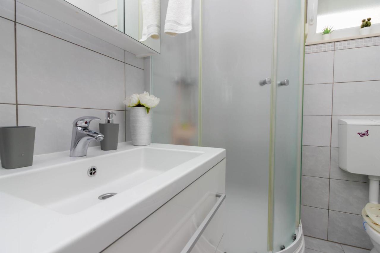 Apartman Tara Apartment Zadar Exterior photo