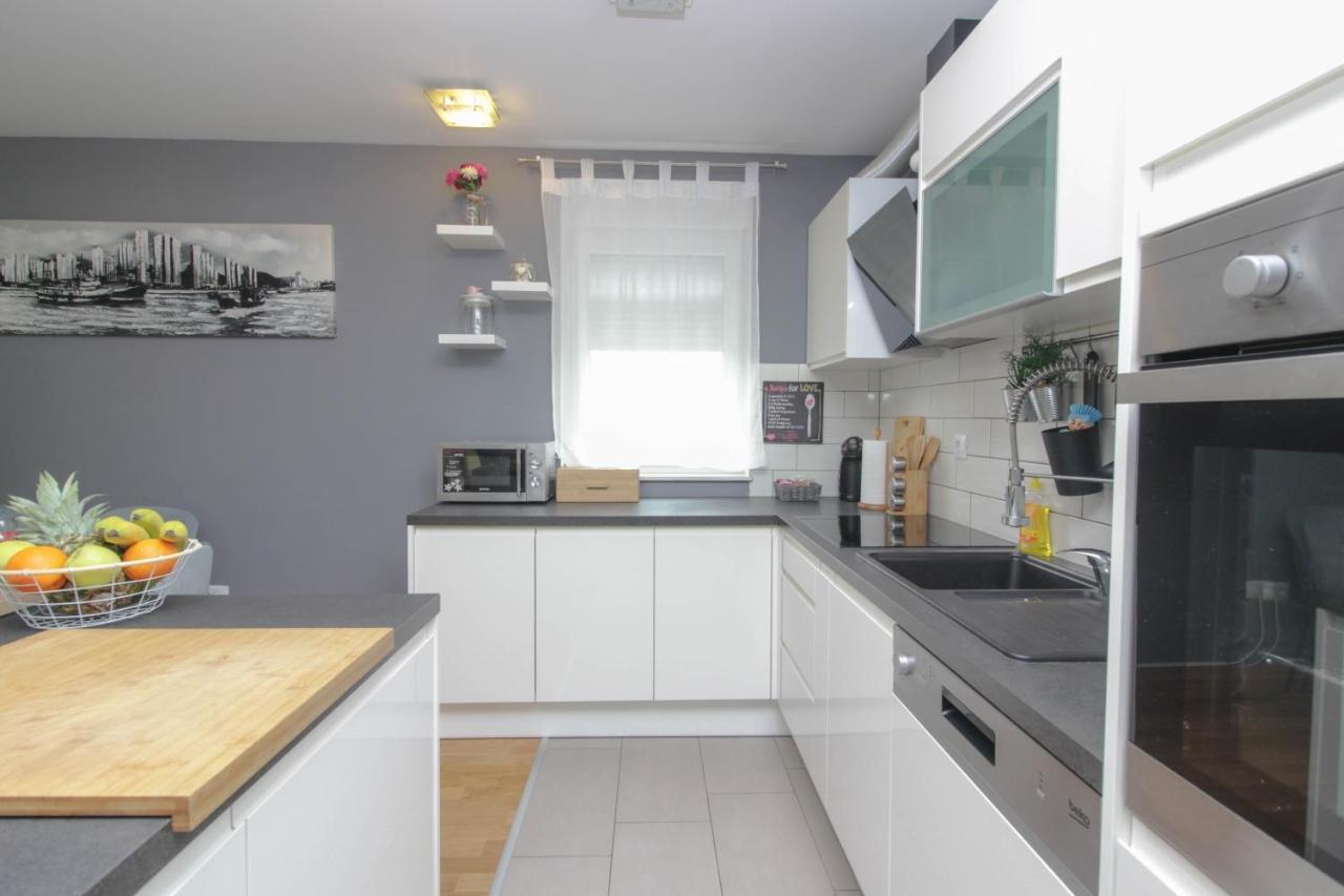 Apartman Tara Apartment Zadar Exterior photo